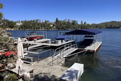 Image de ❤️ Meilleur Lac Avant - Vues! Dock! Plage!