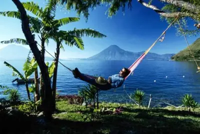 Image de Lake Front Paradise, - Nature, aventure et culture maya se heurtent