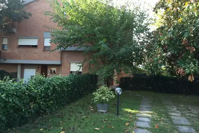Image de Appartement avec jardin dans villa à 100 mètres de la mer