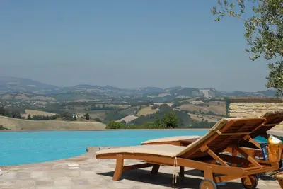 Image de La Corte del Gusto - Le mûrier blanc Apt. avec piscine et vue imprenable