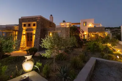 Image de Maison cycladique: la confidentialité se trouve à 10 minutes du centre