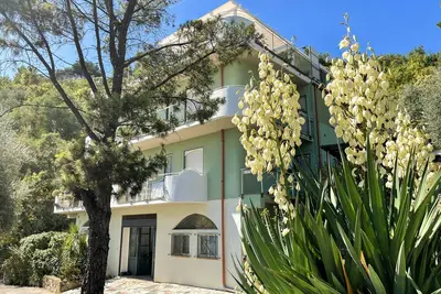 Image de Appartement Familial • Connexion Wi-Fi Gratuite • Olive Grove • Parking Gratuit • Relax