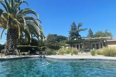 Image de Casa Sonoma, piscine saline et bain à remous, vignoble de loisirs, vélos