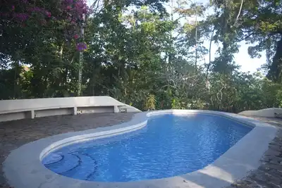 Image de Où les choses sauvages sont! Villa éclectique avec vue sur la mer, réserve et forêt tropicale préservée