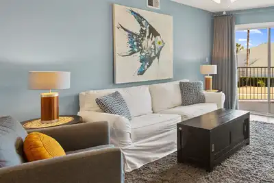 Image de 29 juin-6 juillet Ouvert ~ Nouvelle cuisine, salles de bains et meubles ~ 2 personnes ~ Complexe familial ~ 2 Piscine