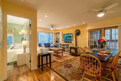 Image de Théâtre de Stowe Vermont dans les bois - Emplacement, emplacement!