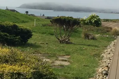 Image de Windsong - Retraite romantique avec vue sur l'océan et bain à remous