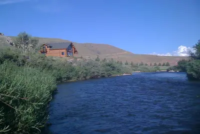 Image de WindRiver / Yellowstone Cabin