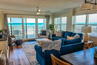 Image de Familial Direct Oceanfront 3br / 3ba 2nd Flr. Unité de coin