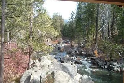 Image de Fraise, Pinecrest, Dodge Ridge Riverfront Estate! Hou la la!