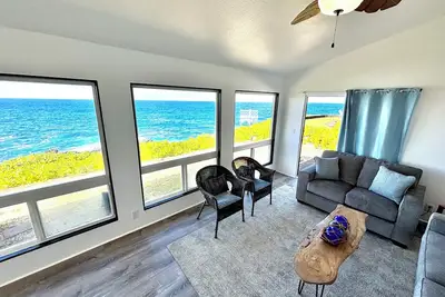 Image de Maison en bord de mer à 3 niveaux. Pas Dans La Zone Avec Le Flux Recent De Lava! ! !