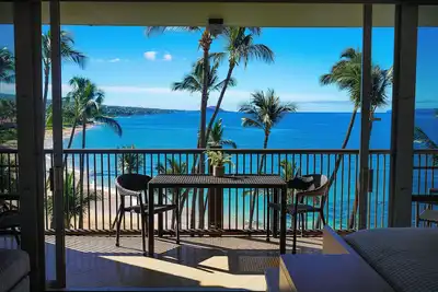 Image de Premium Ocean Front sur la plage! Juste rénovée a / C * Tout au long de nouvelles photos