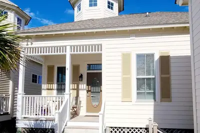 Image de Nouveau Style West Style Bungalow Seulement Pas De La Plage - 2 Chambres - Piscine Out Front