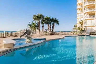 Image de 1er et 2 juin ouverts! ~ Fabuleux vue directe sur l'océan, 3ème étage, Cvrd Prking, 1 Kg + 2 Qn