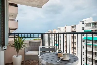 Image de Vue sur l'océan / Une chambre en face de l'hôtel San Juan