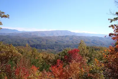 Vivez l'expérience dans les Great Smoky Mtns! Profitez d'une cabine calme sur Bluff Mtn