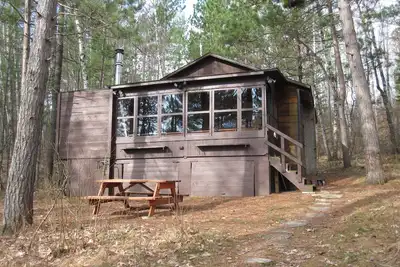 Image de The King's Cottage ~ Une retraite très calme à Northwoods