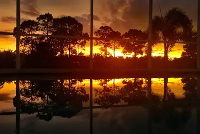 Image de Valeur incroyable. . . Réservez votre grande évasion sur un canal d'eau douce maintenant! !