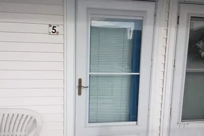 Image de Confortablement Ferme ** À Louer 25 ans et plus **