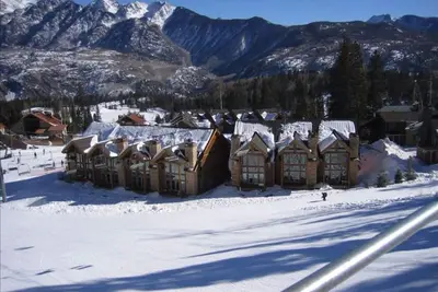 Image de Elk Point Unit 12; Chalet de Luxe 5 Bd / 4 Ba Ski-In / Ski-Out!