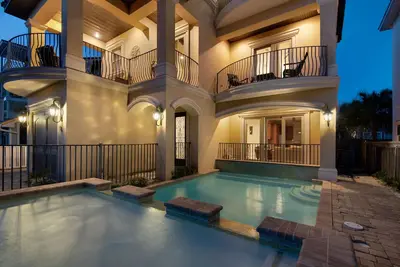 Image de Piscine privée, Barbecue privatif, Salle de presse, salle de jeux, Accès à la plage privée