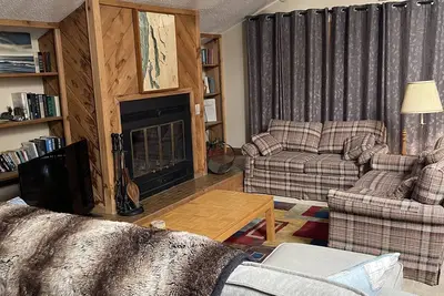 Image de Huge Condo Penthouse de 2 chambres et 2 salles de bains à Schuss Mountain