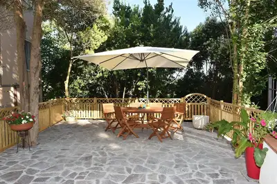 Image de Appartement dans une zone panoramique à deux pas de la mer et entouré de verdure
