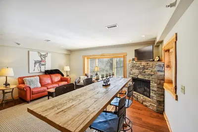 Image de Downtown Bear Street-2br «Bear»