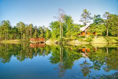 Image de Lazy J Hideaway -3 chambre à coucher 2 cabines isolées