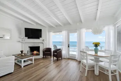 Image de Bungalow en bord de mer Malibu Carbon Beach Twelve
