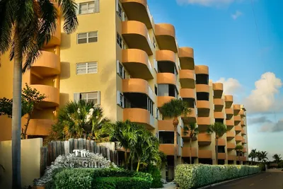 Image de Oceanfront Paradise avec grande véranda grillagée et Internet par câble :: SPÉCIAL août 1000