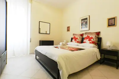 Image de Re di Roma Maison 5 personne WiFi gratuit près du métro