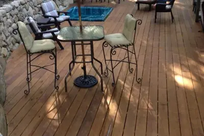 Appartement confortable, grande terrasse; Jacuzzi; 1 chambre; 1 canapé-lit dans le salon