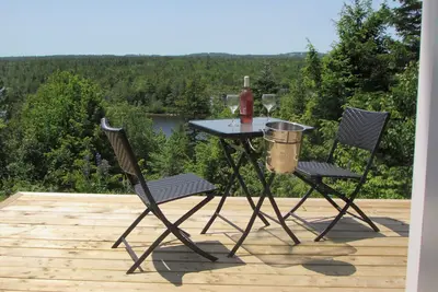 Image de Le Eagle's Landing sur le lac Minamkeak