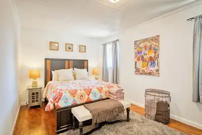 Image de Healdsburg Quintessential Wine Country Cottage