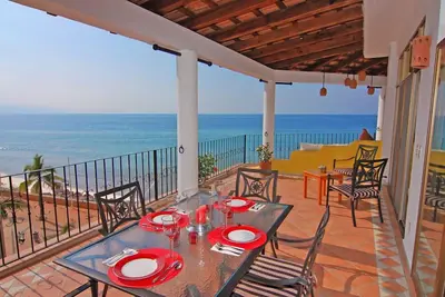 Image de ! ! Beachfront In The City Center! Summertime Special, Only 225/Nt! ! !