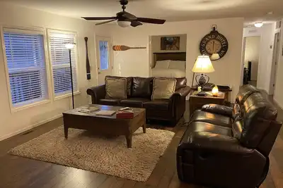 Image de Yosemite Inn au lac Pine Mountain, Groveland, Californie