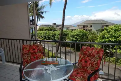 Image de Vue panoramique de W. Maui Mt, vue partielle sur l'océan, rue calme, 3 min à pied de la plage