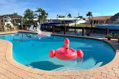 Image de Accueil Waterfront, grande piscine chauffée, à 5 min. de la plage, familial et convivial