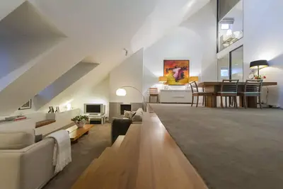 Image de Appartement de luxe sur la Meuse. La plupart résidence de luxe situé au centre