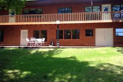 Image de Lakefront House nouvellement rénové Lake Greers Ferry 1/2 Mile à la marina