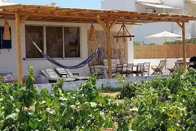 Image de Charmante ferme rénovée avec vignoble en bord de mer! Paros - Antiparos!