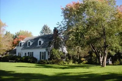 Image de Minnetonka Cape Cod Charmer 6 mi. à Minneapolis - Garden Acre près de I-494 & I-394