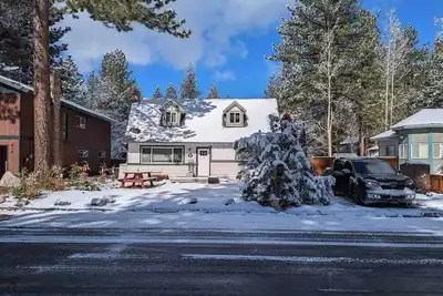 Tahoe Central Smart Tech Cabin - 3 salles de bains!