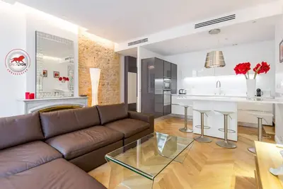 Appartement 74m2 d'exception design Place Bellecour (Centre ville) 2 chambres