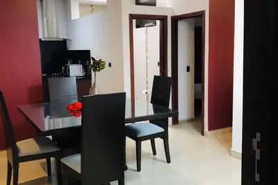 Image de Walkable to Downtown/Stadium/Hosp St Ines. . 2b/2b Apartment + Terrace 2nd Floor