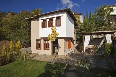 Image de Pelion Homes | Villa Dioni se détendre dans une villa paisible avec une petite piscine de refroidissement