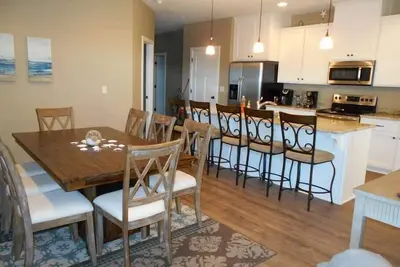 Image de Superbe nouvelle cabine 5 chambres 3 Ba à Bridges Bay - Offres spéciales de dernière minute de l'été 2019!