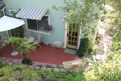 Image de Cottage de charme, magnifique vue panoramique sur la montagne, piscine, 2. 7 Acres