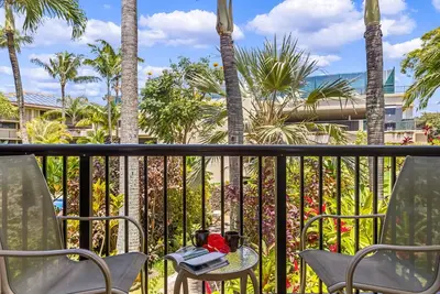 Image de Prince Kuhio Large Garden View Studio 232